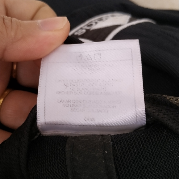 Adidas Rn#90288 Black Hat One Size - Picture 5 of 10